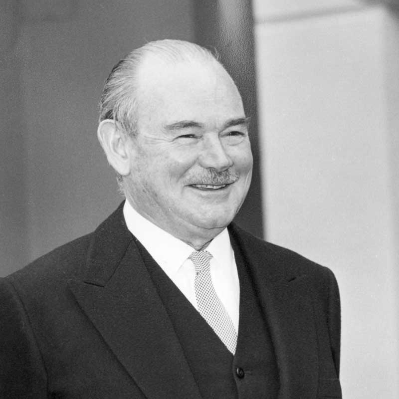 Rt Hon Sir Paul Hasluck MP KG GCMG GCVO (1968)