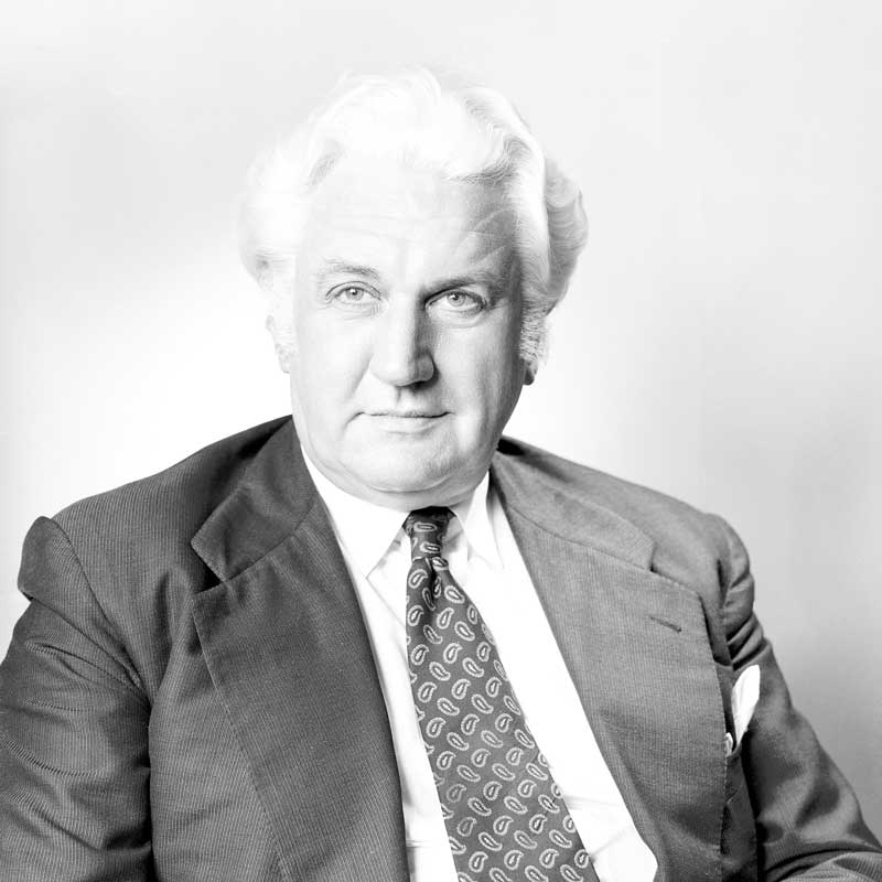 Rt Hon Sir John R. Kerr KCMG LStJ PC AK GCMG GCVO (1974)